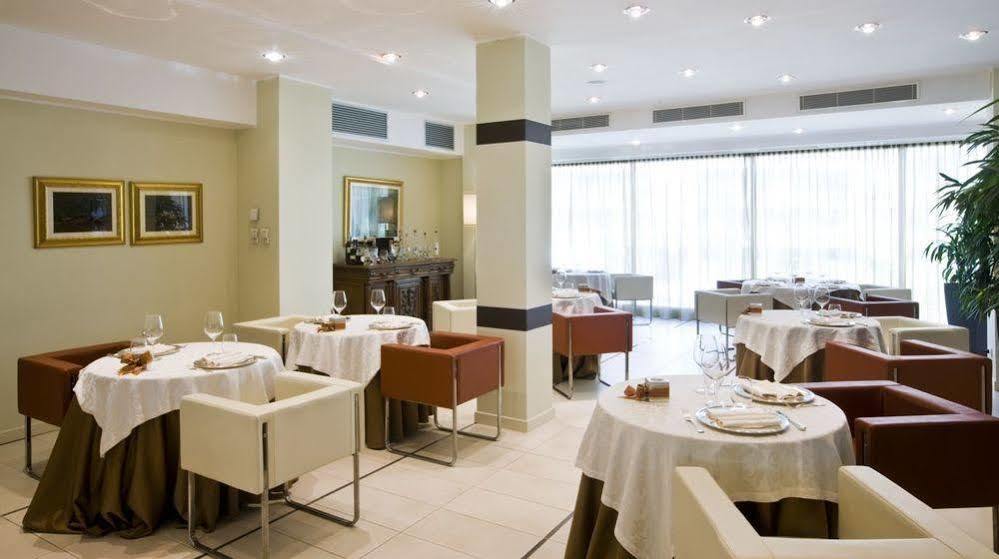 Rizzi Aquacharme Hotel & Spa Boario Terme Εξωτερικό φωτογραφία