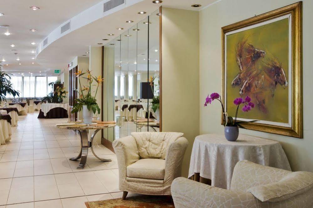 Rizzi Aquacharme Hotel & Spa Boario Terme Εξωτερικό φωτογραφία